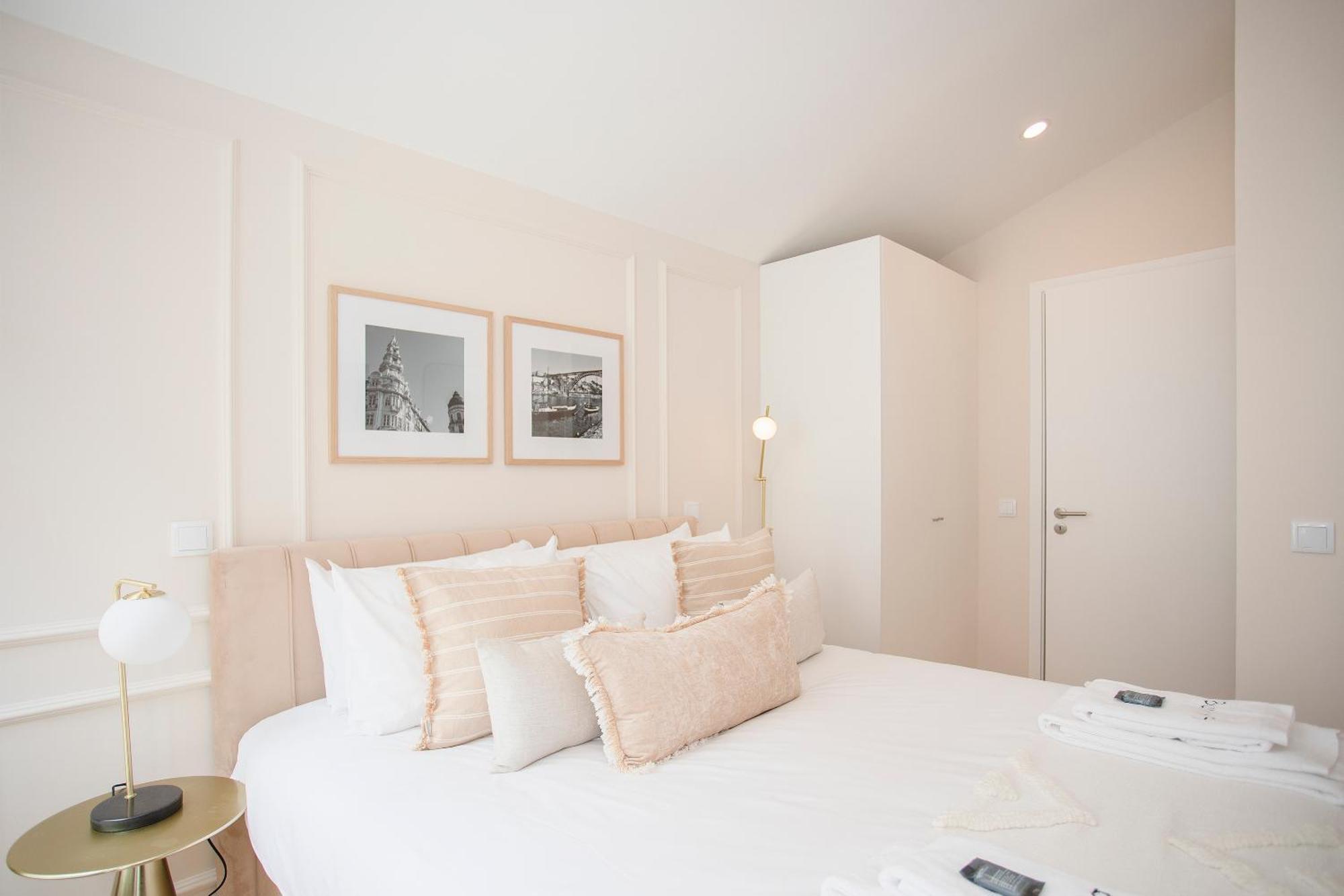 דירות Liiiving In Porto - Soho Urban Retreat מראה חיצוני תמונה