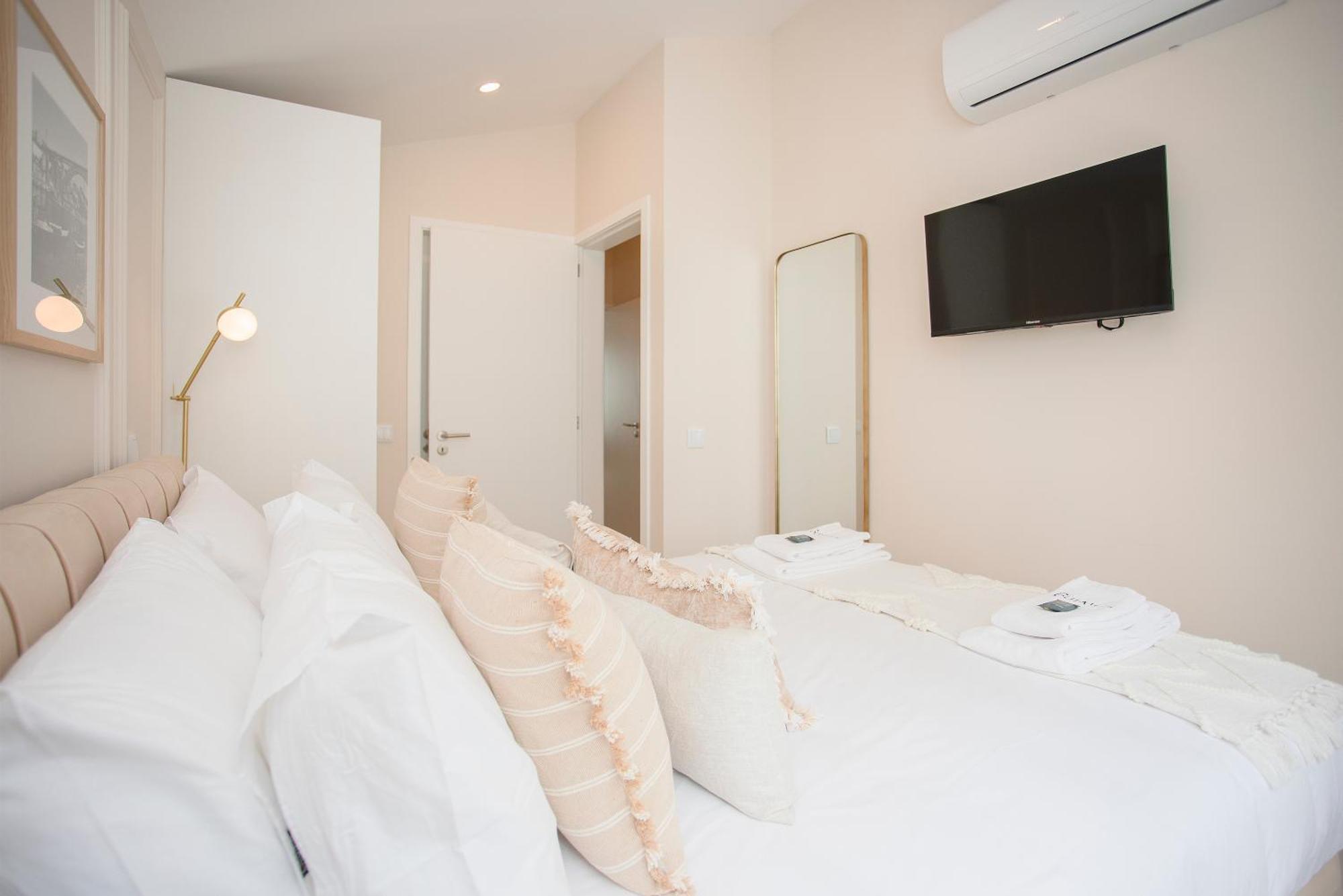 דירות Liiiving In Porto - Soho Urban Retreat מראה חיצוני תמונה